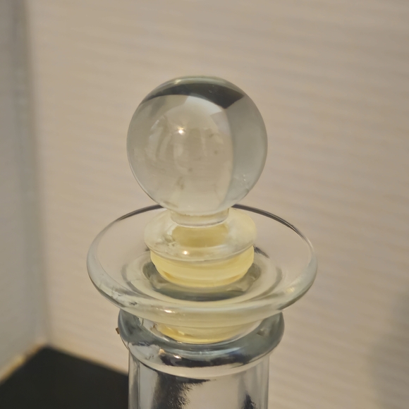 Tiffany Design Decanter - Picture 2 of 7